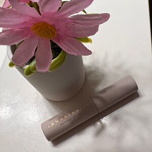Anastasia Beverly Hills- Brow Freeze Gel